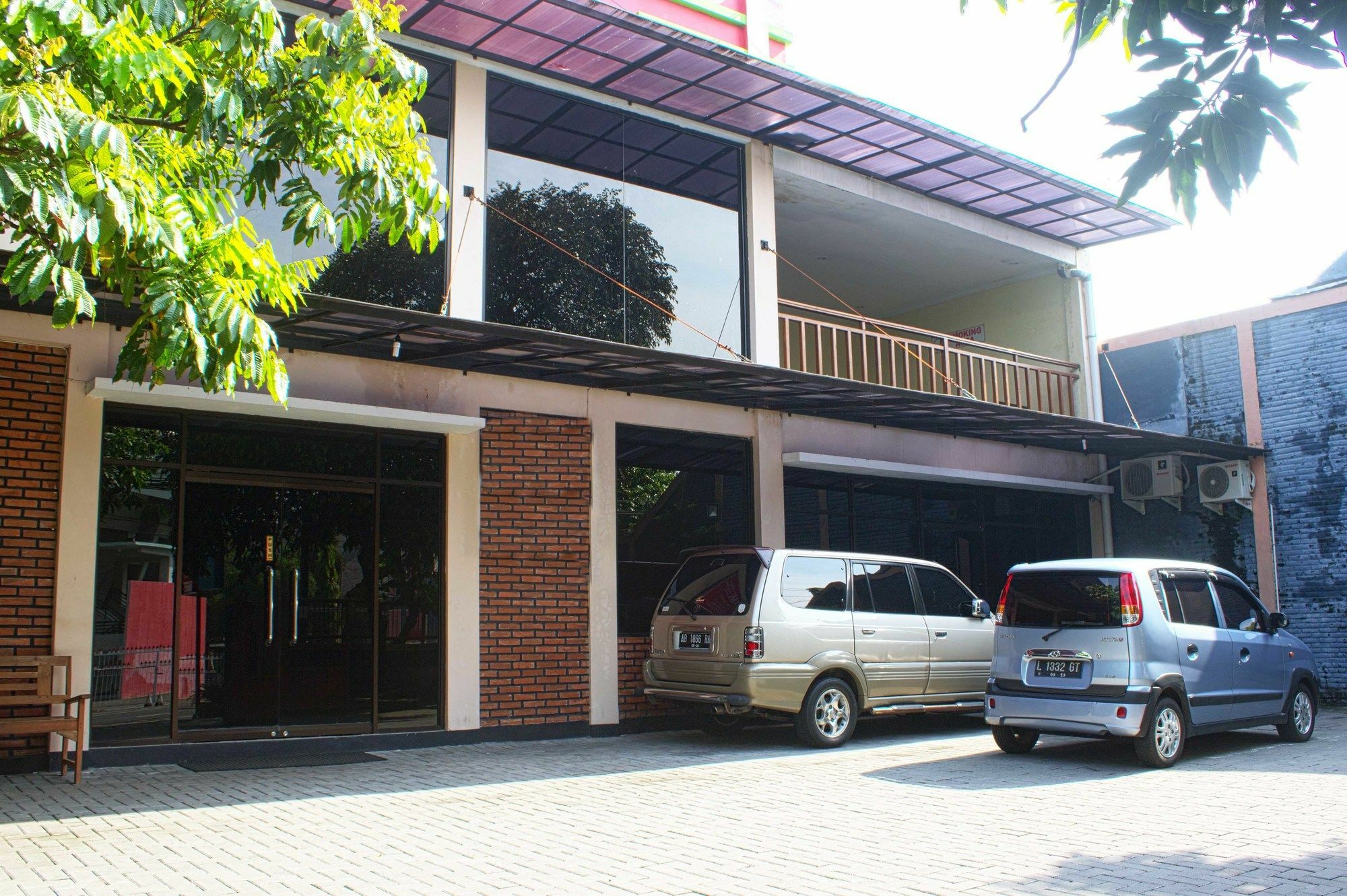 Reddoorz Plus Near Stadion Mandala Krida Yogyakarta Exterior photo